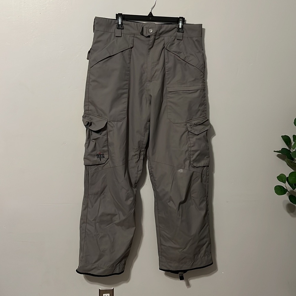 Millennium Three M3 Men's Large Black Snow Pants Ski Snowboard Pants Dark Grey
